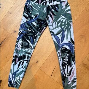 Calvin Klein Tropical Leaf Print Leggings in Green, Blue, Black